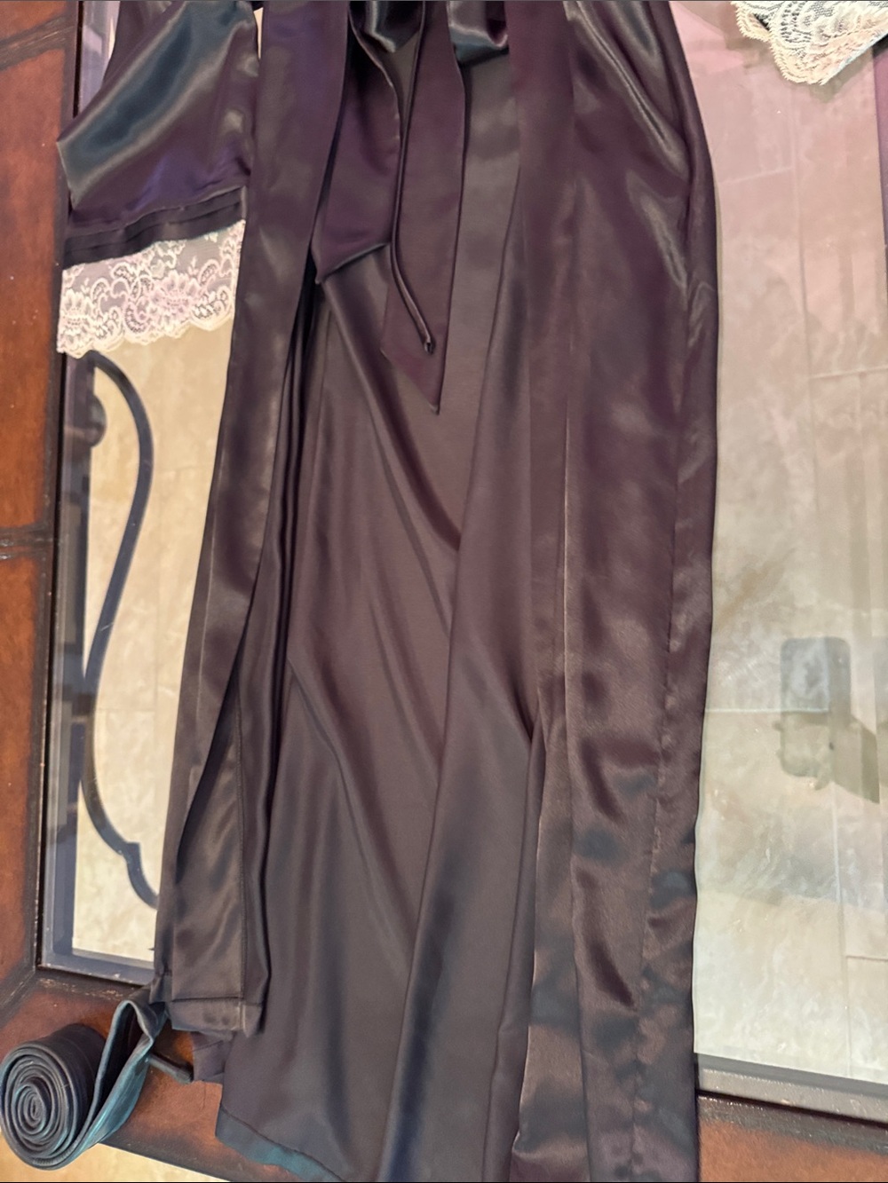 Jones New York Black Satin Robe & Chemise Set with Cream Lace - Picture 13 of 14